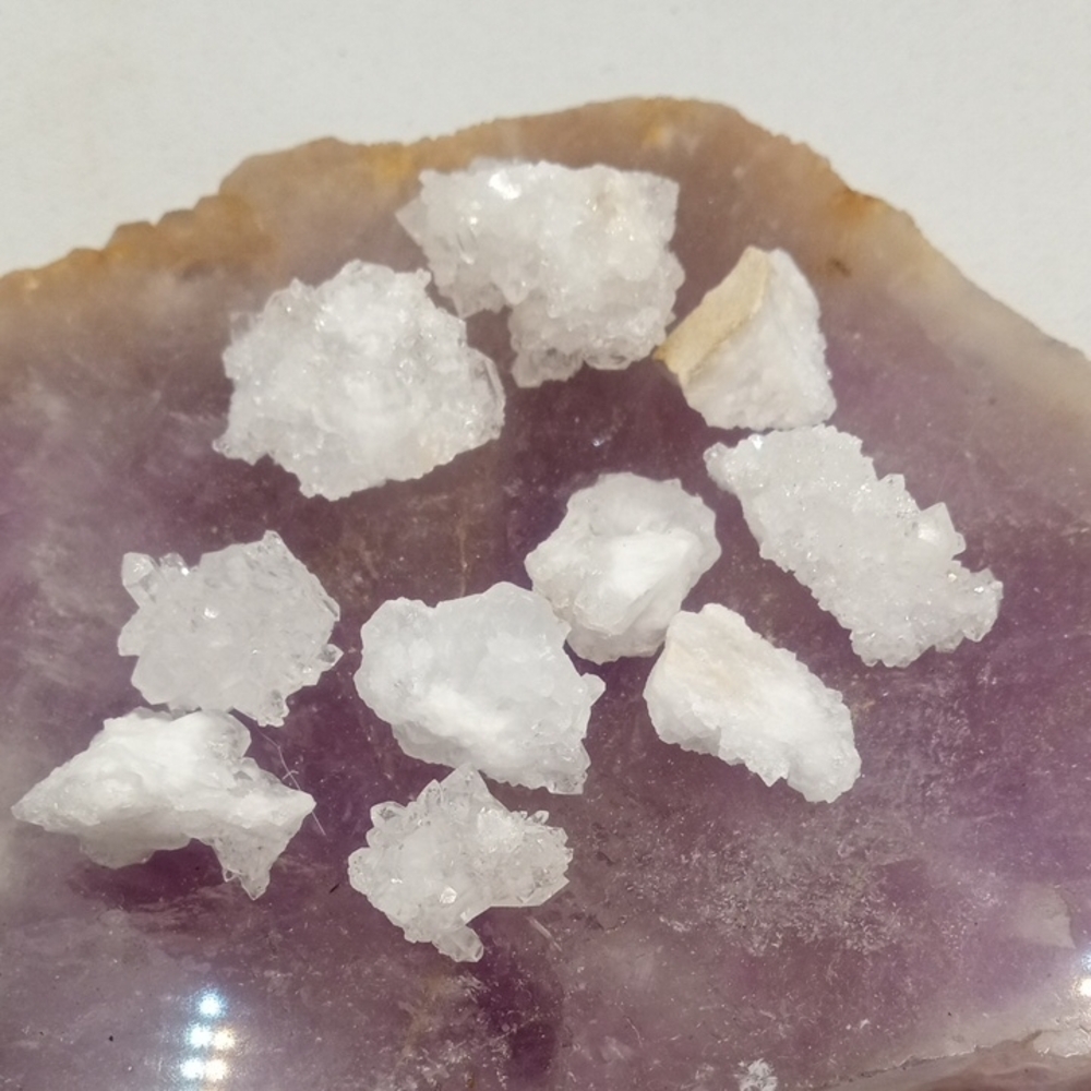 28 Grams Of White Quartz Crystals